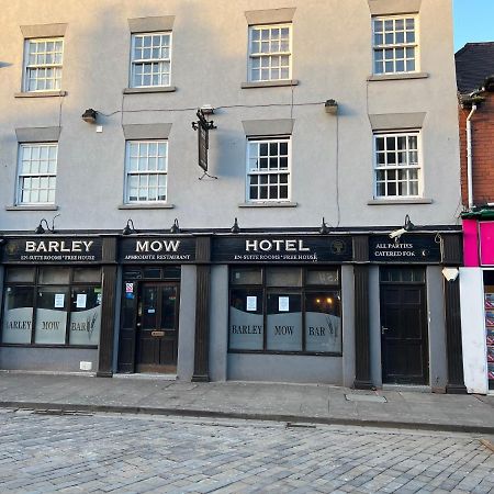 Barley Mow Hotel ポンテフラクト エクステリア 写真