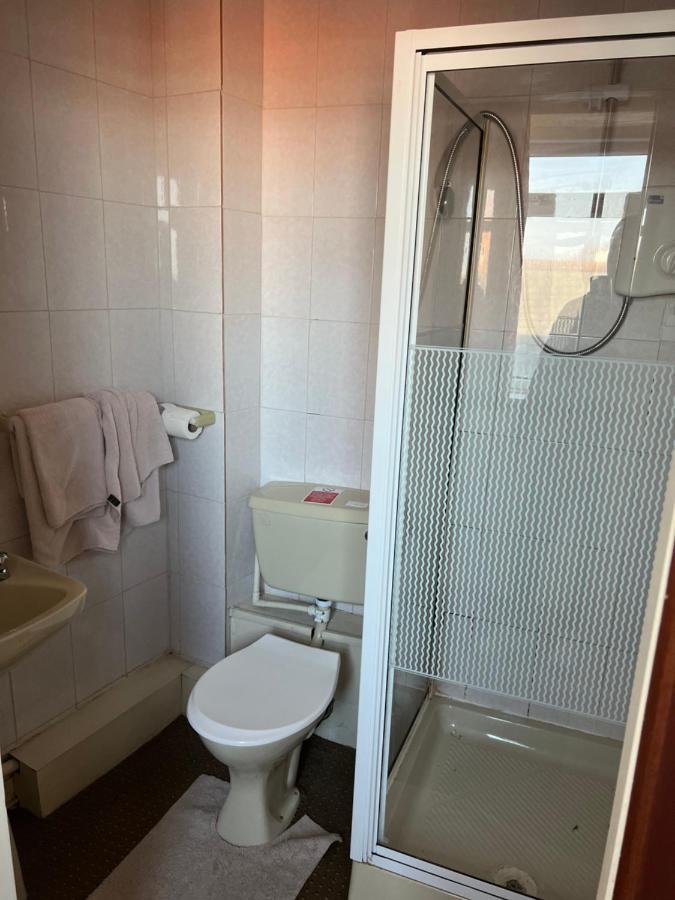 Barley Mow Hotel ポンテフラクト エクステリア 写真