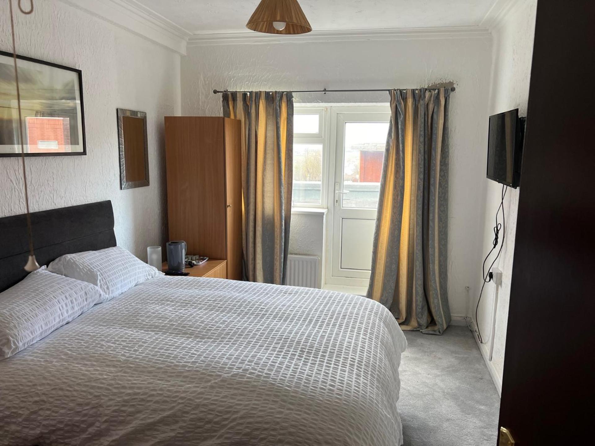 Barley Mow Hotel ポンテフラクト エクステリア 写真
