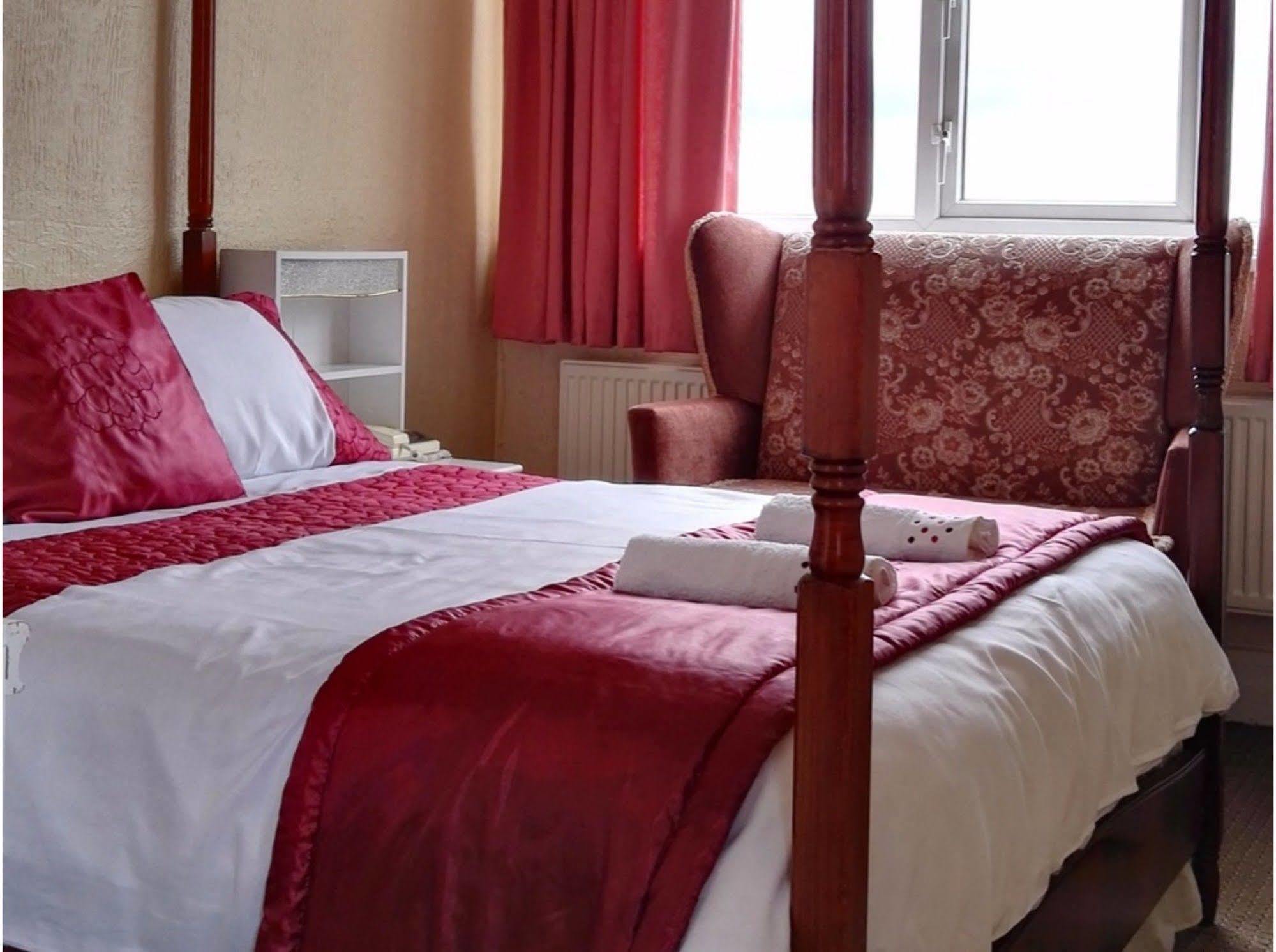 Barley Mow Hotel ポンテフラクト エクステリア 写真